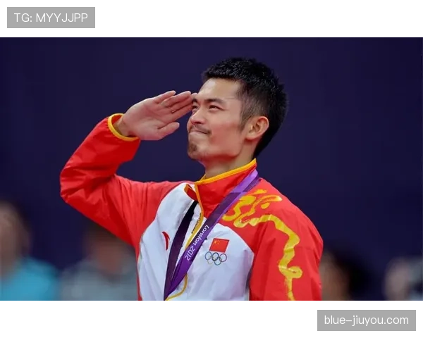 林丹退役后这身材管理也太狠了，健身房打卡比当年训练还勤？